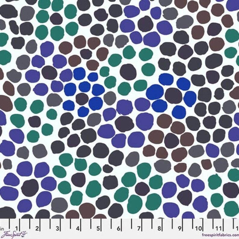 Kaffe Fassett - Flower Dot - Contrast - PWBM077.CONTRAST