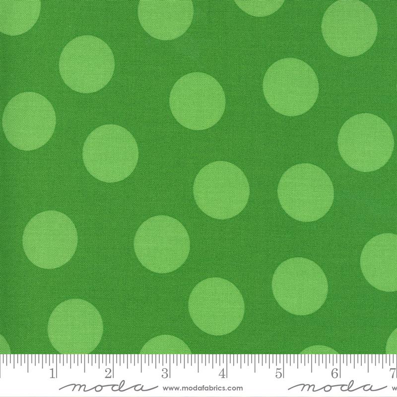 Moda - Merry and Bright - Me and My Sister Designs - Ever Green - Green Dots