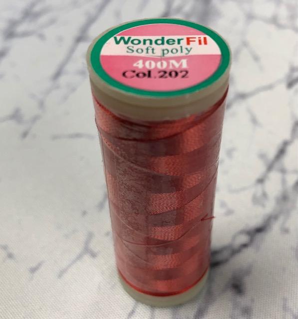 Wonderfil Invisiafil - 100wt - Polyester - 400M - red 202